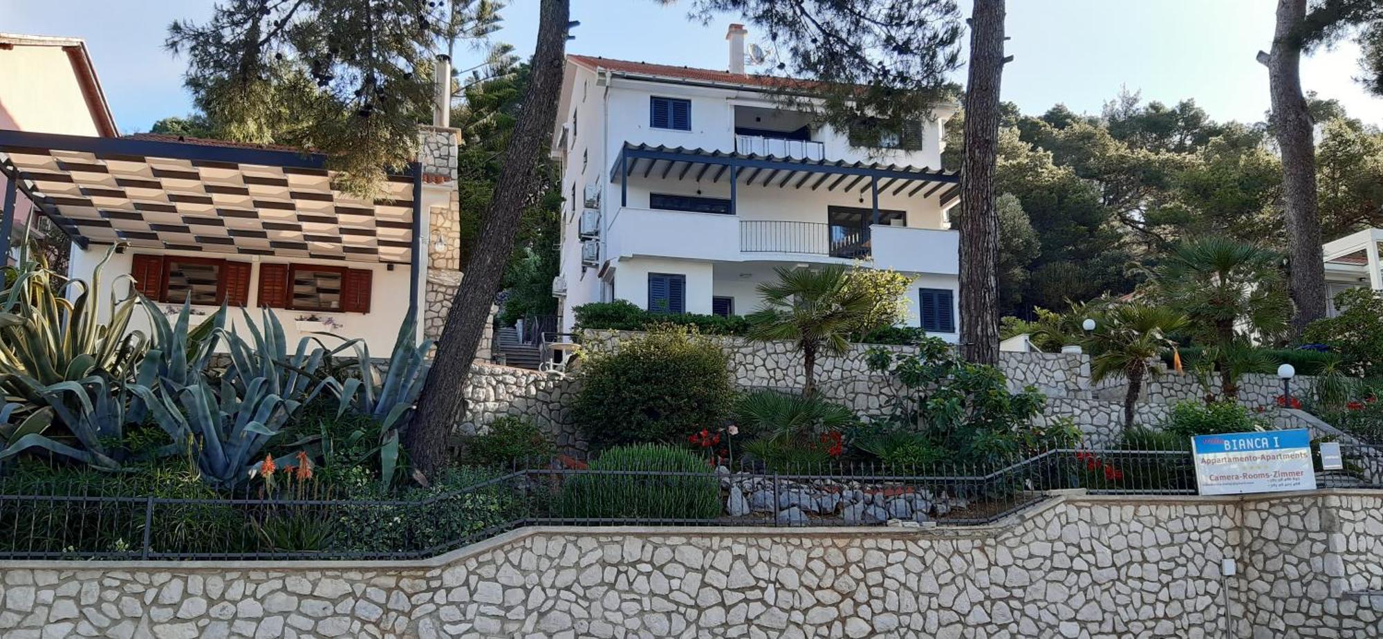 Apartments & Rooms Bianca Мали-Лошинь Экстерьер фото